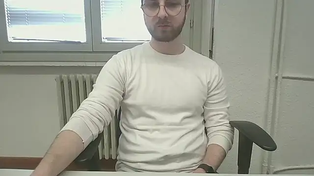 Snapshot of ItalianAlex chatting on March 2026 02:13:01 PM ItalianAlex online show from March 2026 02:13:01 PM