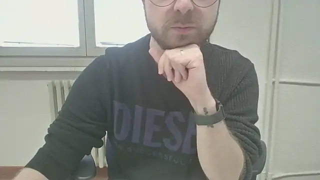 Snapshot of ItalianAlex chatting on March 2026 03:06:01 PM ItalianAlex online show from March 2026 03:06:01 PM