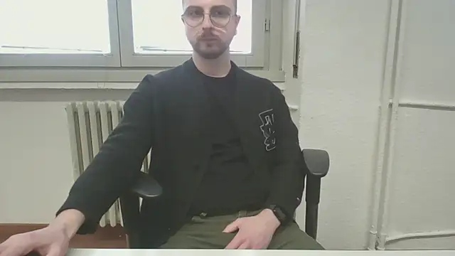 Snapshot of ItalianAlex chatting on March 2026 01:50:02 PM ItalianAlex online show from March 2026 01:50:02 PM