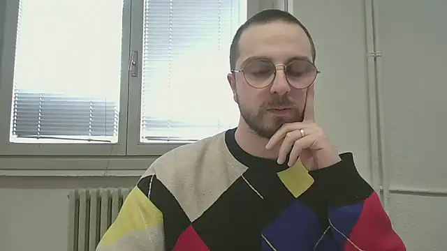 Snapshot of ItalianAlex chatting on April 2026 01:12:02 PM ItalianAlex online show from April 2026 01:12:02 PM