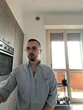 Snapshot of ItalianAlex chatting on May 2026 07:58:02 AM ItalianAlex online show from May 2026 07:58:02 AM
