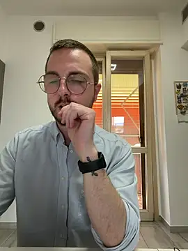 Snapshot of ItalianAlex chatting on June 2026 02:33:01 PM ItalianAlex online show from June 2026 02:33:01 PM