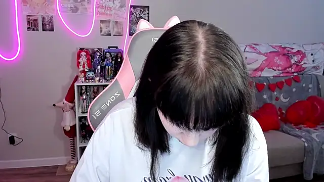 Snapshot of MollysLand chatting on February 2026 09:30:02 AM MollysLand online show from February 2026 09:30:02 AM