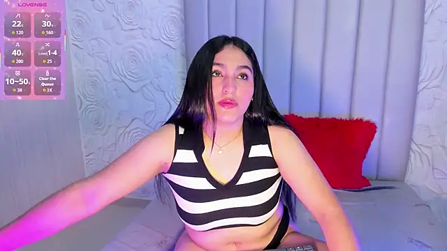 Lya dubois  online show from April 2026 08:44:01 PM