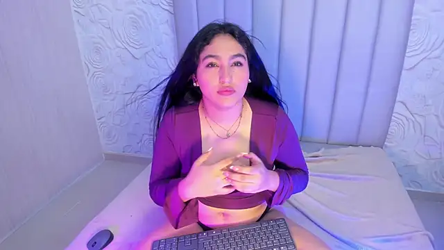 Lya dubois  online show from April 2026 09:10:02 PM