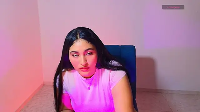 Lya dubois  online show from May 2026 02:33:01 PM