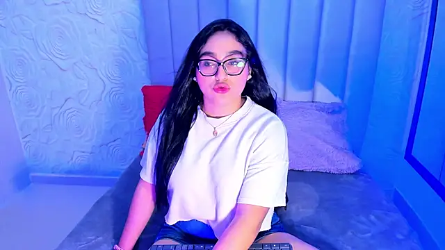Lya dubois  online show from June 2026 08:57:02 PM