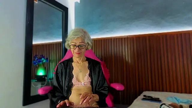 miss monserrate01 online show from March 2026 02:00:02 PM