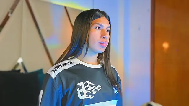 MeelFox online show from February 2026 12:57:01 PM