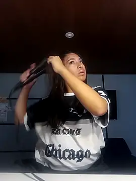 MeelFox online show from February 2026 12:14:01 PM