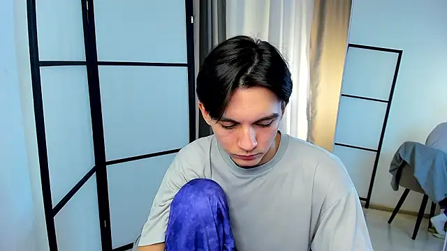 Snapshot of Ian_Harrickton chatting on February 2026 04:18:01 PM Ian Harrickton online show from February 2026 04:18:01 PM