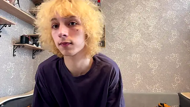 Snapshot of Fred_bucks chatting on March 2026 07:36:02 AM Fred bucks online show from March 2026 07:36:02 AM