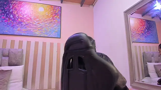 nina glow online show from March 2026 11:32:02 AM