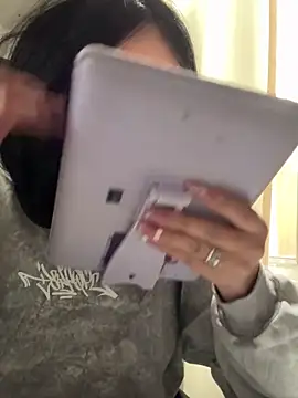 Snapshot of Sara_Fernandez_ chatting on February 2026 01:39:02 PM Sara Fernandez online show from February 2026 01:39:02 PM