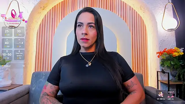 violet scott  online show from April 2026 10:29:01 AM