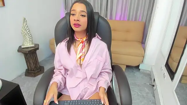 Cristal Evanz online show from February 2026 11:55:01 PM