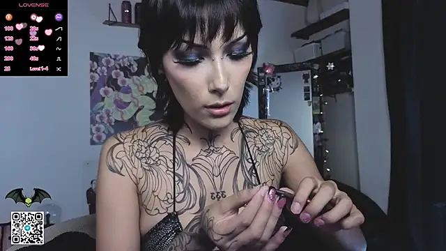 poison dafne online show from June 2026 07:24:02 PM