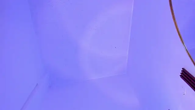 Snapshot of Issa-Lorens chatting on February 2026 01:51:02 PM Issa-Lorens online show from February 2026 01:51:02 PM