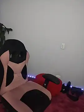 missfungi8 online show from April 2026 08:04:02 AM