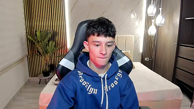 Patrick Howland  online show from February 2026 03:32:02 AM