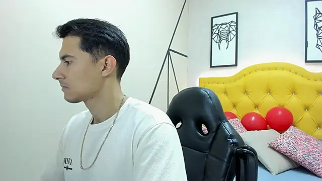 Mike Conors online show from February 2026 01:57:02 AM