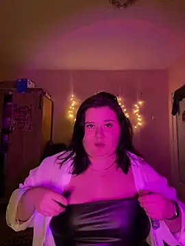 Snapshot of AngelKiras chatting on February 2026 06:56:01 PM AngelKiras online show from February 2026 06:56:01 PM