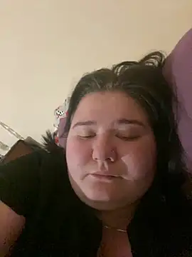 Snapshot of AngelKiras chatting on February 2026 08:39:01 PM AngelKiras online show from February 2026 08:39:01 PM