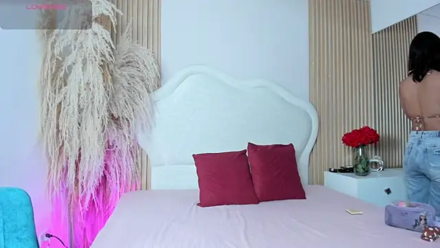 Snapshot of rebeca_taylor chatting on February 2026 03:22:02 AM rebeca taylor online show from February 2026 03:22:02 AM