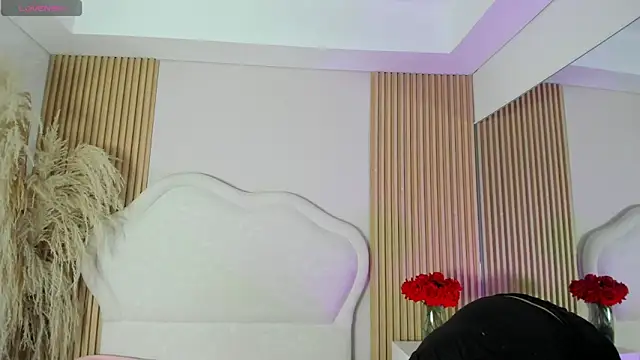 rebeca taylor online show from March 2026 03:35:02 AM