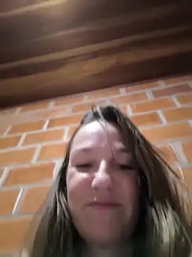 Snapshot of Loirinha_surf chatting on February 2026 04:31:02 AM Loirinha surf online show from February 2026 04:31:02 AM