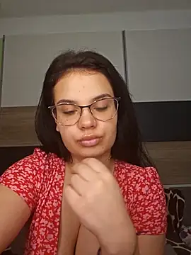 Snapshot of Karolina_Velvet chatting on February 2026 10:15:01 PM Karolina Velvet online show from February 2026 10:15:01 PM