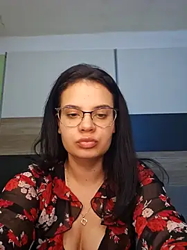 Snapshot of Karolina_Velvet chatting on February 2026 12:32:02 PM Karolina Velvet online show from February 2026 12:32:02 PM