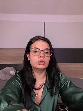 Snapshot of Karolina_Velvet chatting on February 2026 09:18:01 PM Karolina Velvet online show from February 2026 09:18:01 PM