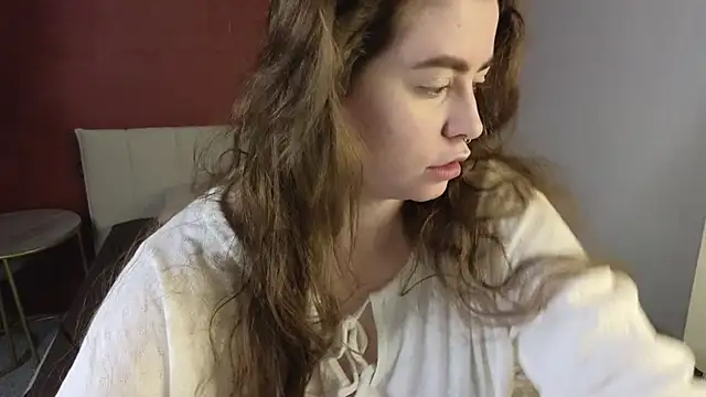 LovingWhisperr online show from May 2026 01:12:01 AM