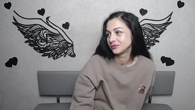 EvaClarkk online show from May 2026 05:15:01 AM