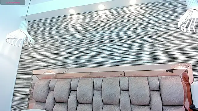 Snapshot of rossy_roose chatting on February 2026 07:12:01 PM rossy roose online show from February 2026 07:12:01 PM