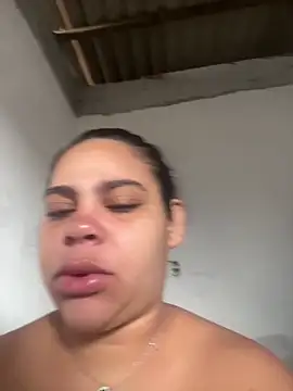 Adriputinha online show from April 2026 01:38:01 PM