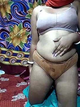 Snapshot of Tiay_009 chatting on February 2026 03:52:02 PM Tiay 009 online show from February 2026 03:52:02 PM