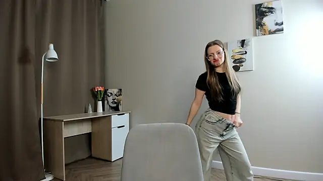 Snapshot of VictorMencia chatting on February 2026 07:17:02 PM VictorMencia online show from February 2026 07:17:02 PM