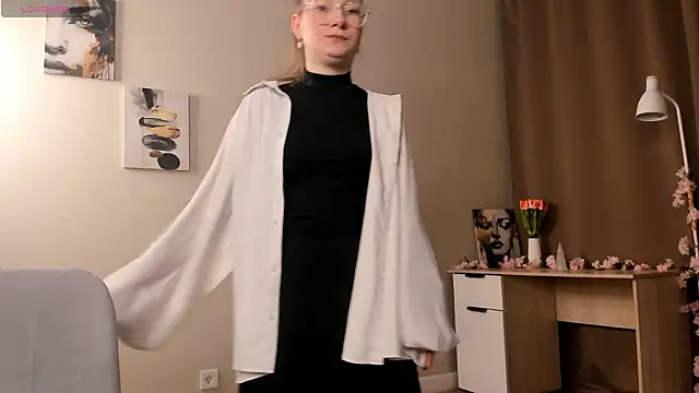 Snapshot of VictorMencia chatting on February 2026 08:38:01 PM VictorMencia online show from February 2026 08:38:01 PM