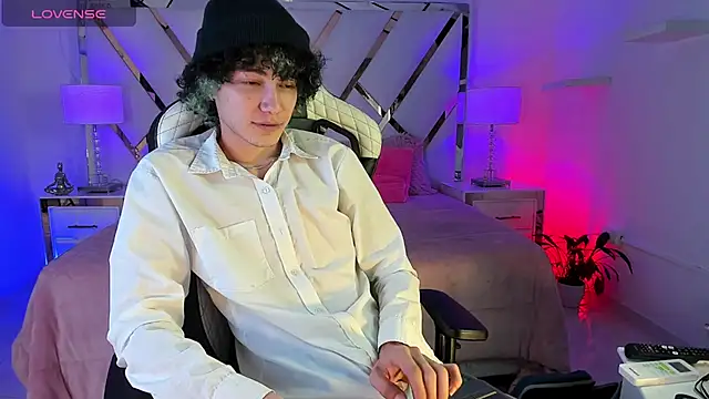 thanier 18 online show from March 2026 07:17:01 PM