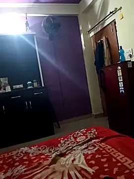 Rashiqueen online show from February 2026 05:49:02 PM