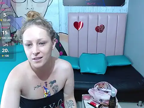 Snapshot of candywalthonrs707 chatting on February 2026 05:52:01 PM candywalthonrs707 online show from February 2026 05:52:01 PM