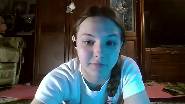 Snapshot of YuniNeko chatting on February 2026 07:15:02 PM YuniNeko online show from February 2026 07:15:02 PM