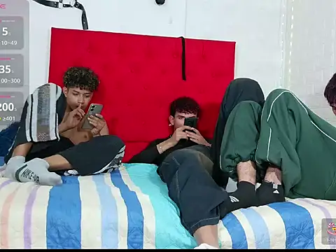 Snapshot of Damian20261 chatting on February 2026 08:45:02 PM Damian20261 online show from February 2026 08:45:02 PM