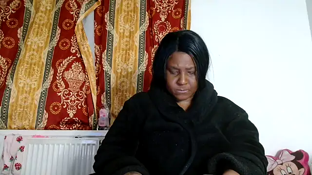 Snapshot of CurvySashia chatting on March 2026 12:06:01 AM CurvySashia online show from March 2026 12:06:01 AM