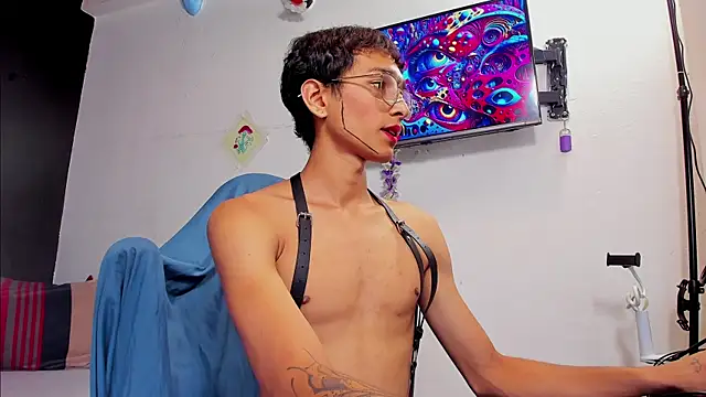  Josh Moon  online show from April 2026 07:17:02 PM