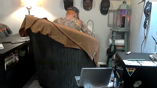 Snapshot of F_D_R_ chatting on March 2026 08:53:01 AM F D R online show from March 2026 08:53:01 AM