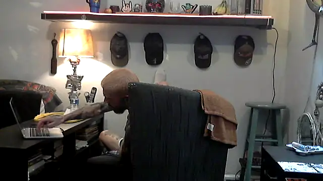 Snapshot of F_D_R_ chatting on March 2026 05:33:02 AM F D R online show from March 2026 05:33:02 AM