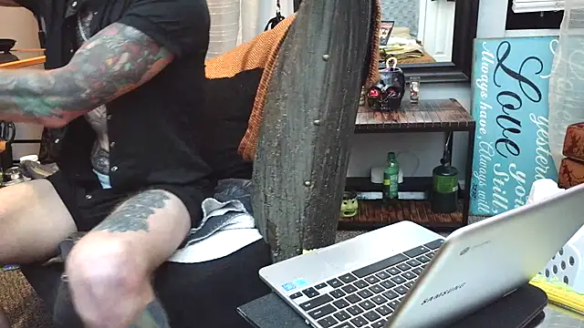 F D R  online show from May 2026 07:15:01 AM